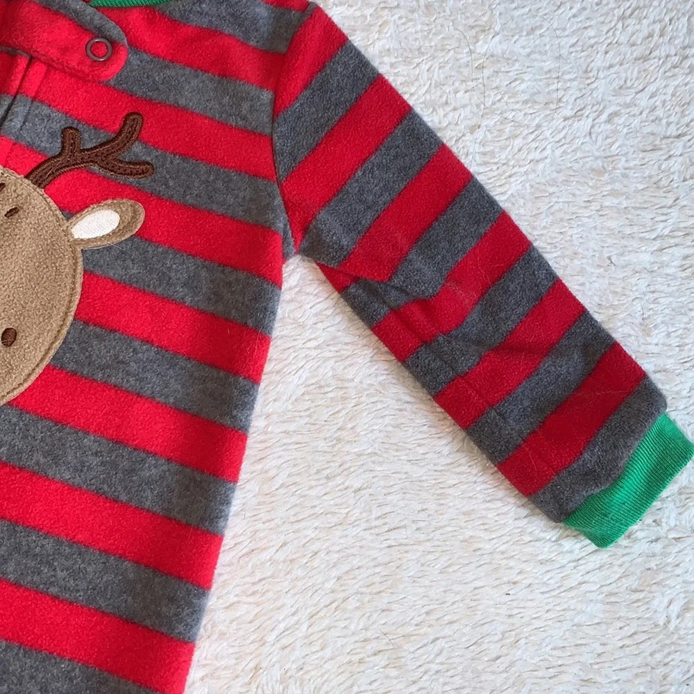 Carter’s Reindeer Footie Pajamas 9M Holiday Striped EUC